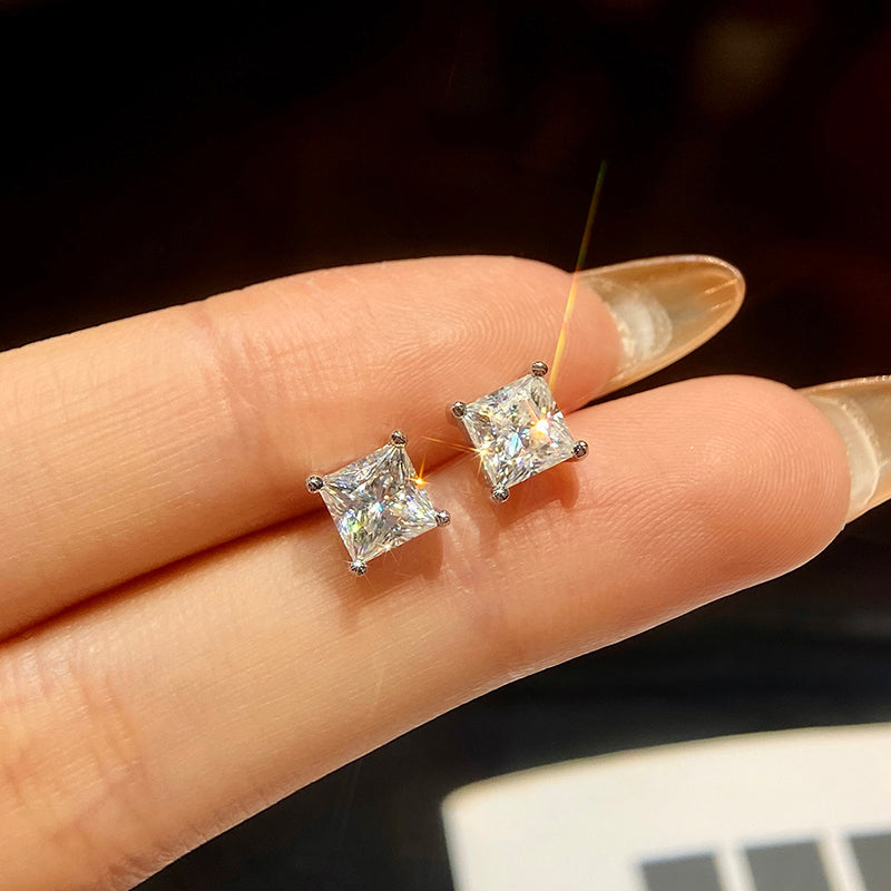 Moissanite earings