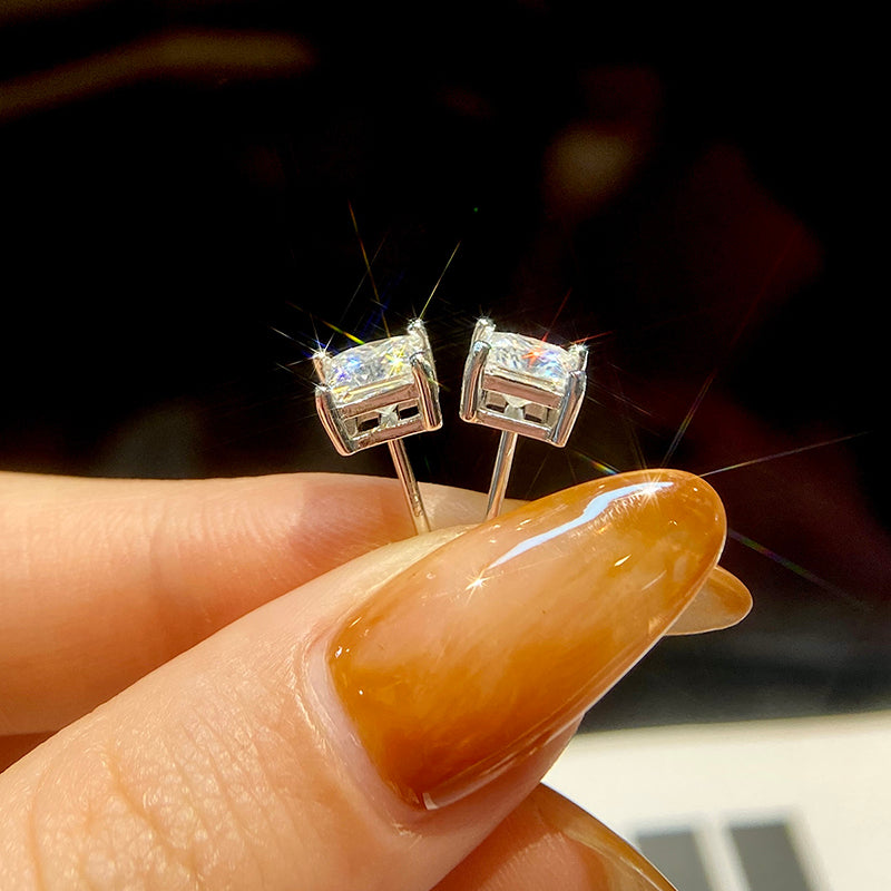 Moissanite earings